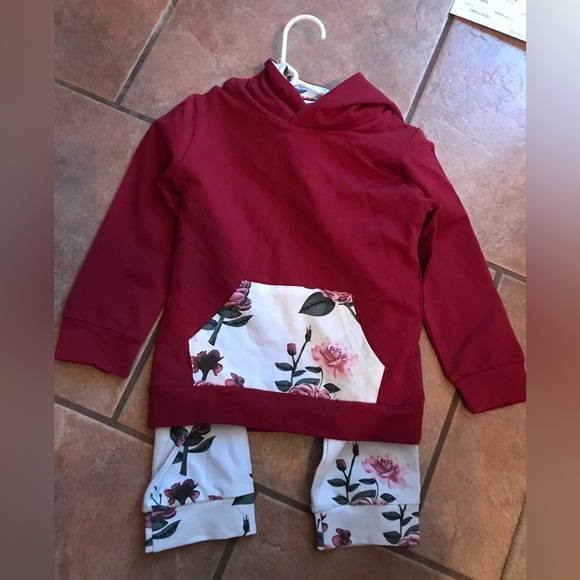 Kids hoodie & pants red roses white leggings set - Picture 1 of 3